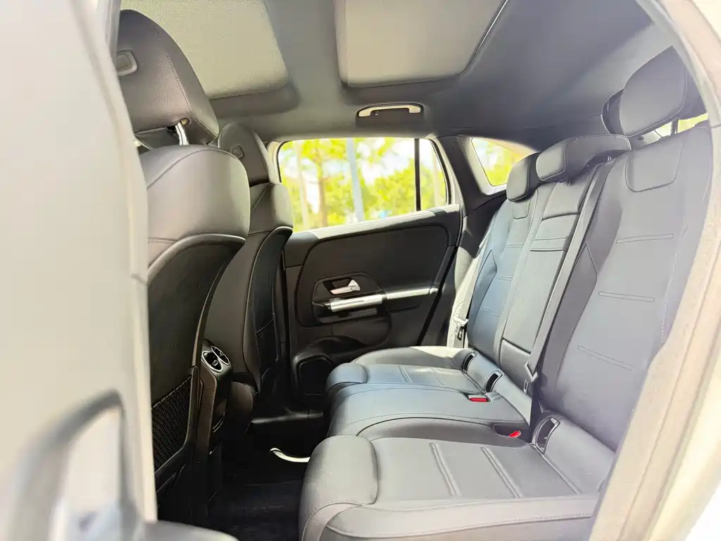 Mercedes-Benz GLA — фото 17