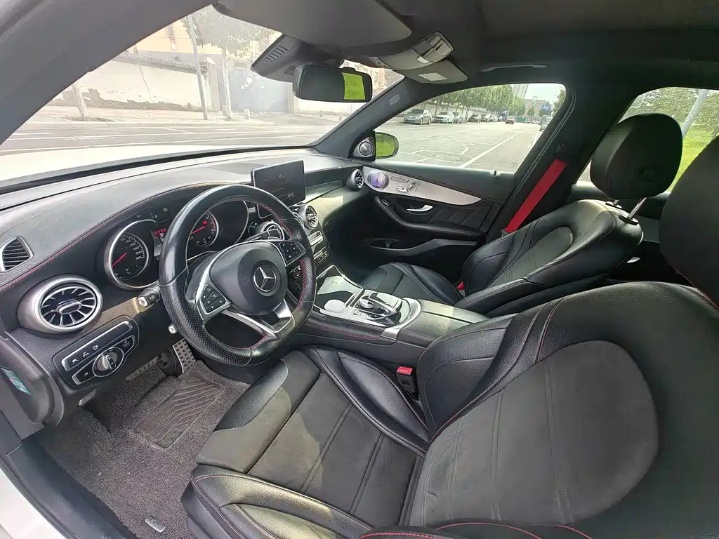 Mercedes-Benz GLC AMG — фото 11