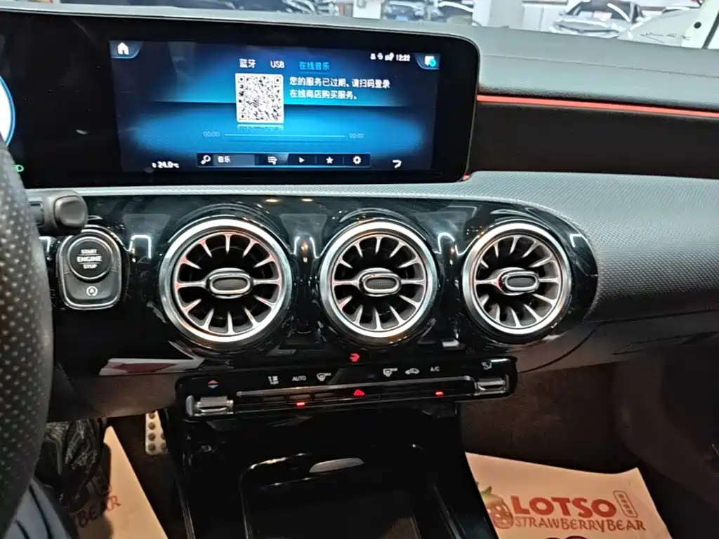 Mercedes-Benz CLA (Import) — фото 13