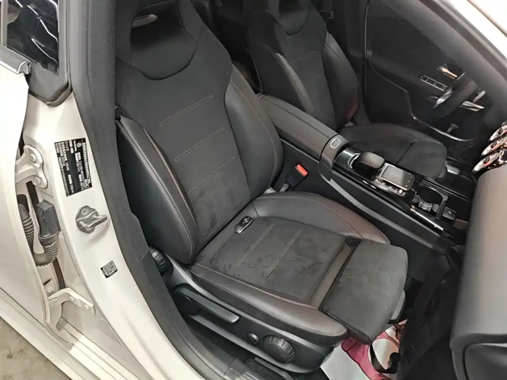Mercedes-Benz CLA (Import) — фото 25