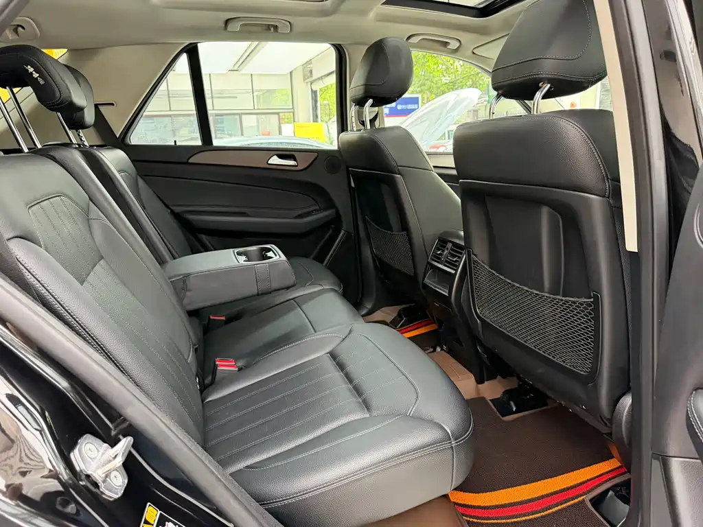 Mercedes-Benz GLE (Import) — фото 13