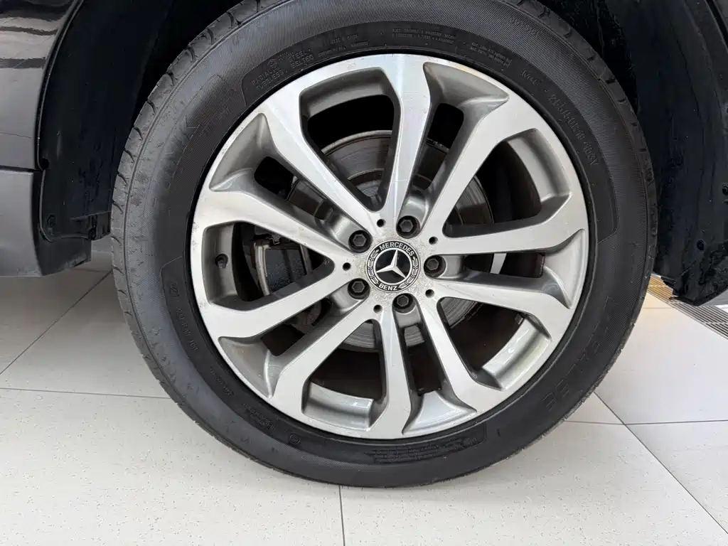 Mercedes-Benz GLE (Import) — фото 17