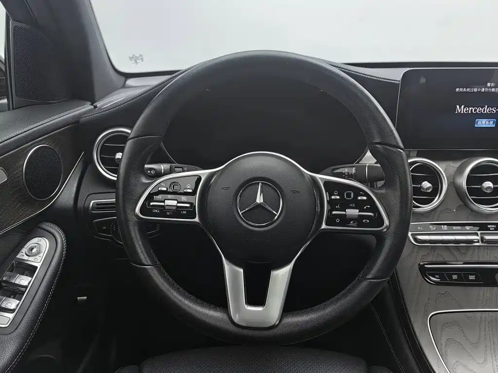 Mercedes-Benz GLC — фото 11
