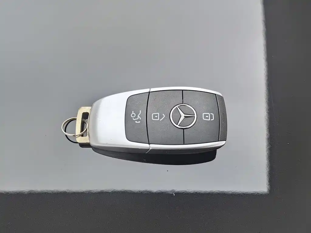 Mercedes-Benz GLC — фото 19