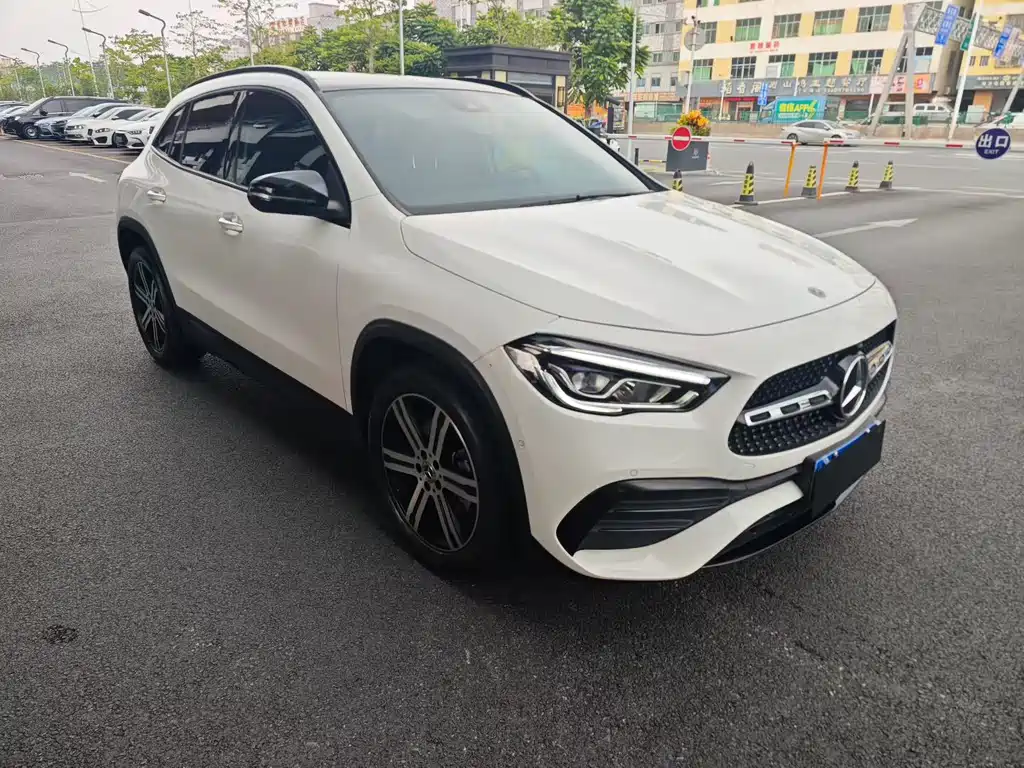 Mercedes-Benz GLA — фото 3