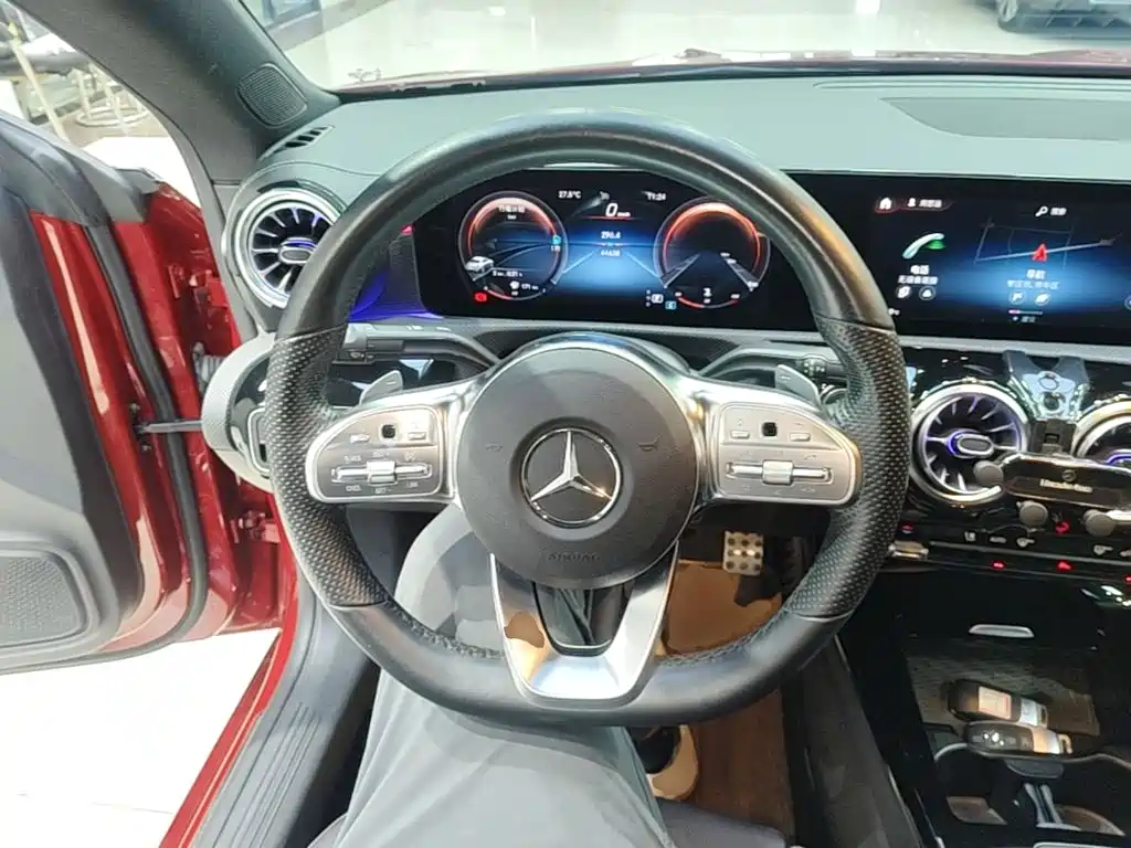 Mercedes-Benz CLA (Import) — фото 11