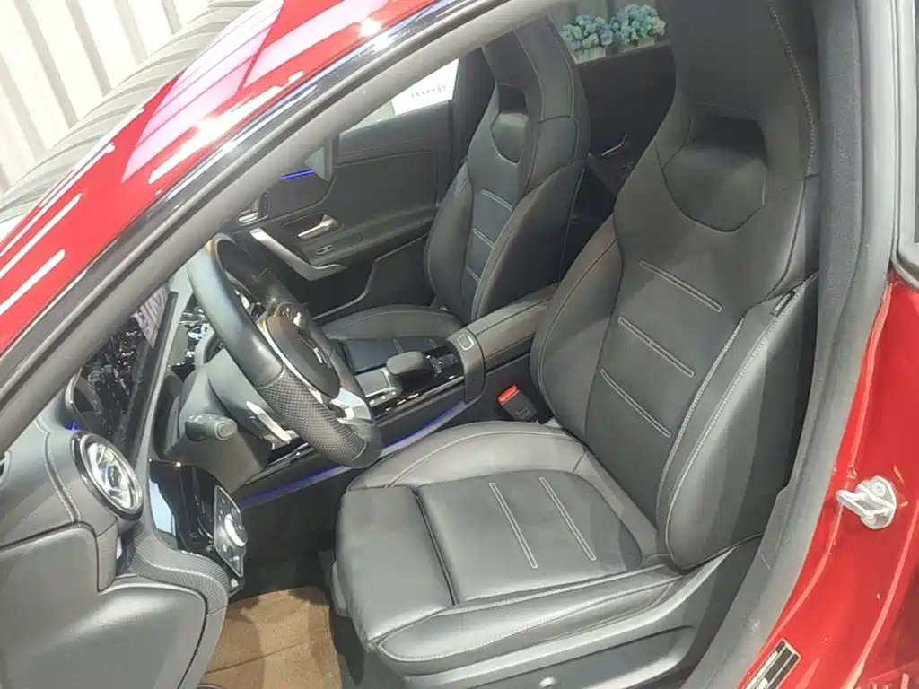 Mercedes-Benz CLA (Import) — фото 15