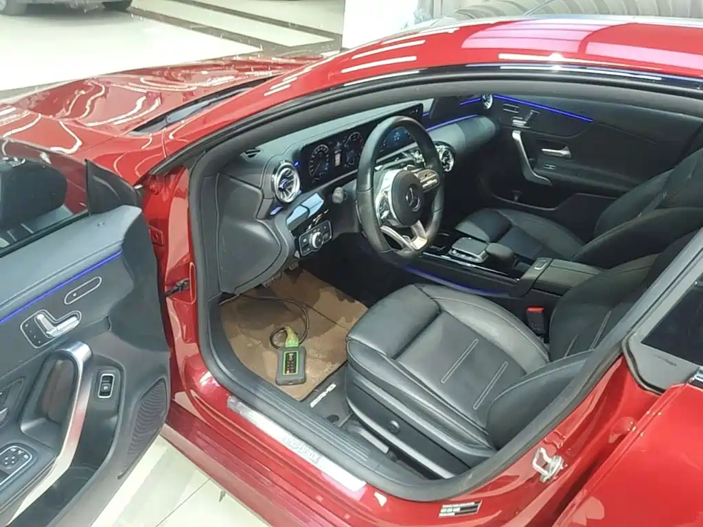 Mercedes-Benz CLA (Import) — фото 16
