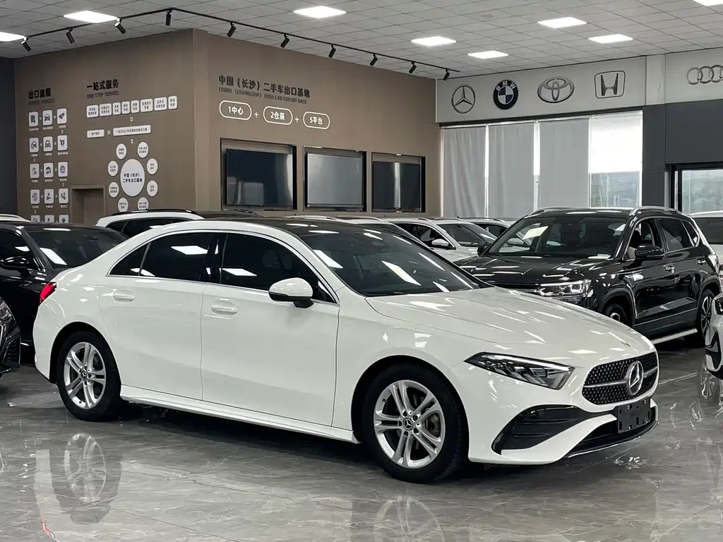Mercedes-Benz A-Class — фото 3