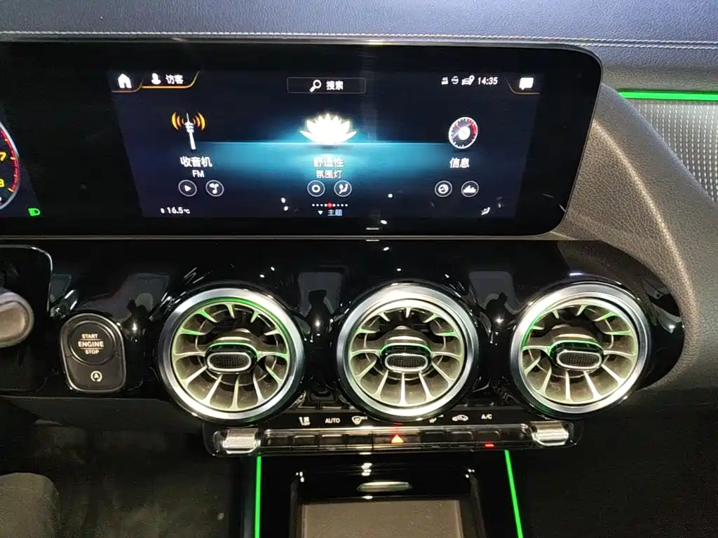 Mercedes-Benz GLA — фото 18