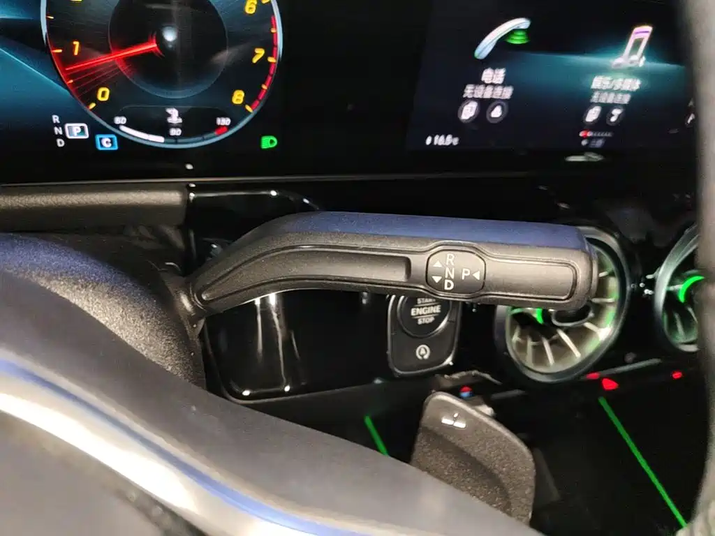 Mercedes-Benz GLA — фото 19