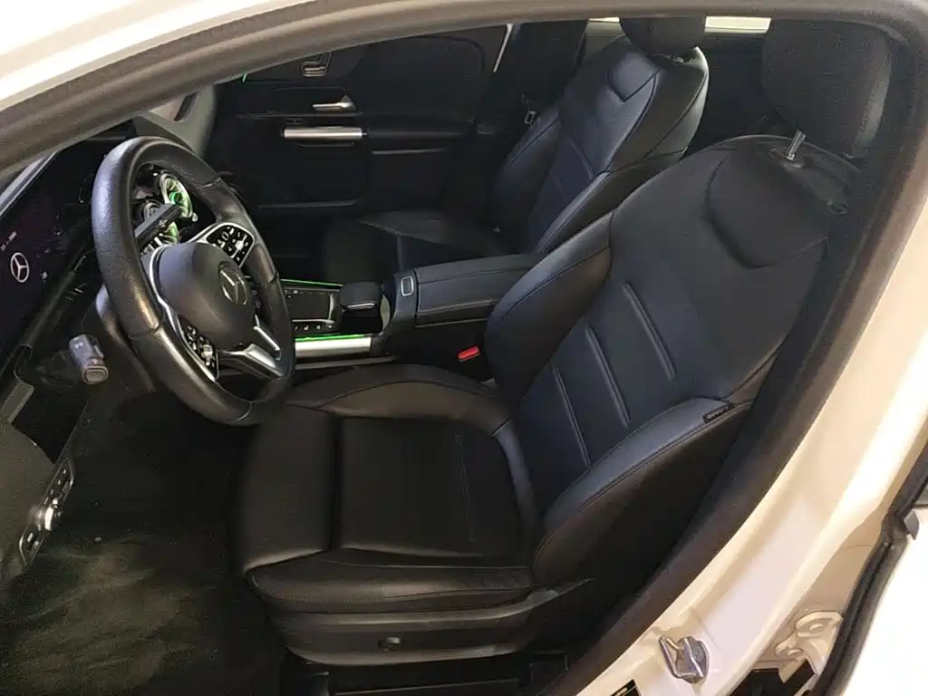 Mercedes-Benz GLA — фото 20