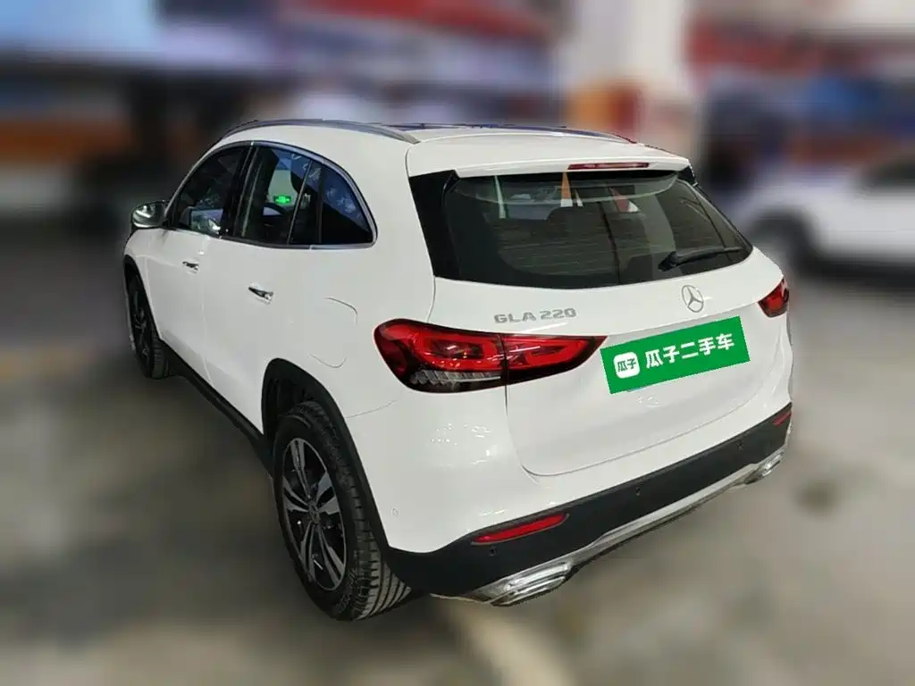 Mercedes-Benz GLA — фото 7