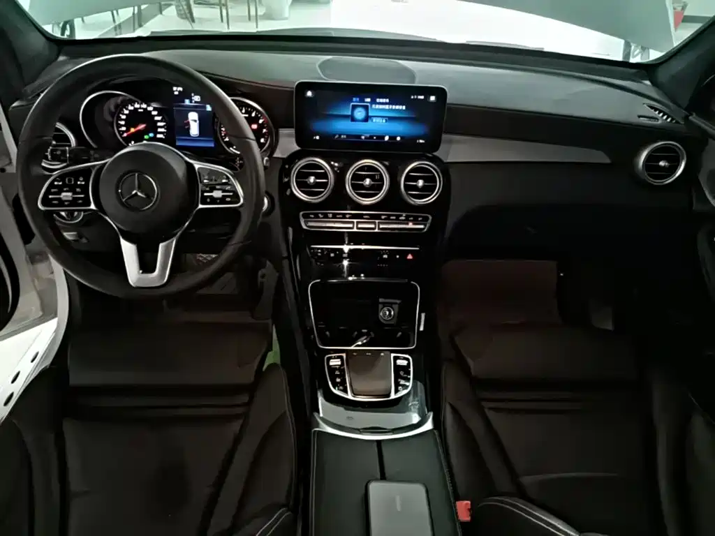 Mercedes-Benz GLC — фото 10