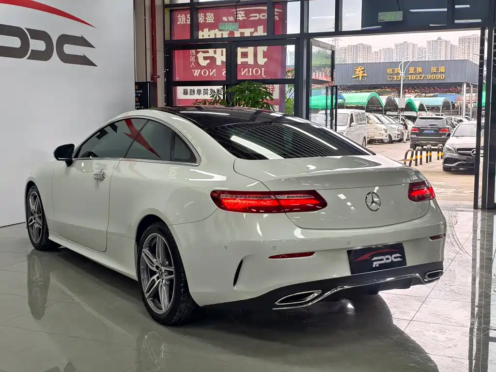 Mercedes-Benz E-Class (Import) — фото 17