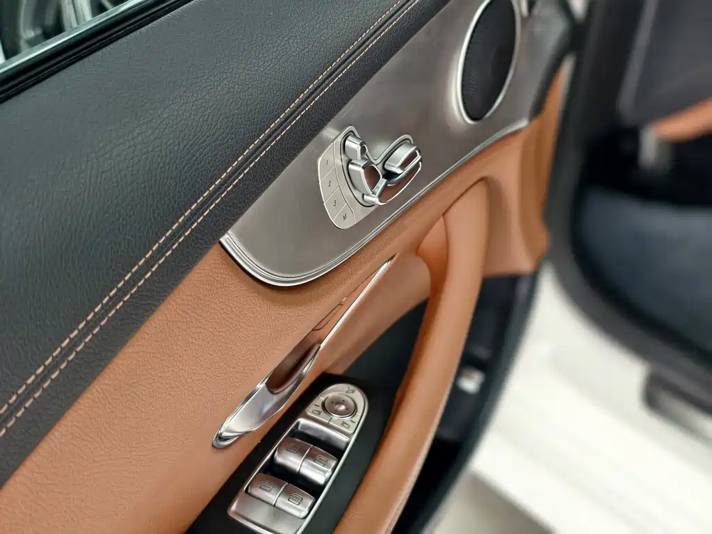 Mercedes-Benz E-Class (Import) — фото 7