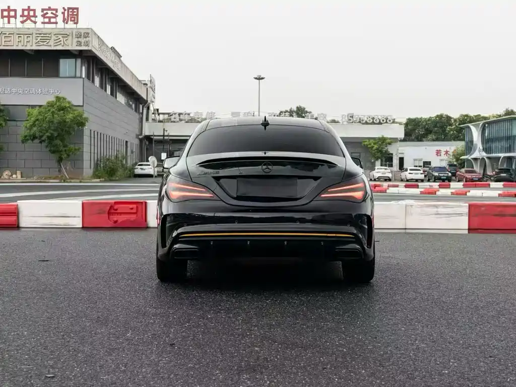Mercedes-Benz CLA AMG — фото 9
