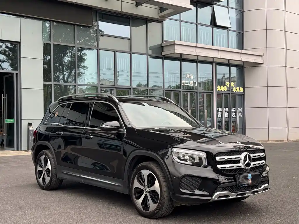 Mercedes-Benz GLB — фото 3