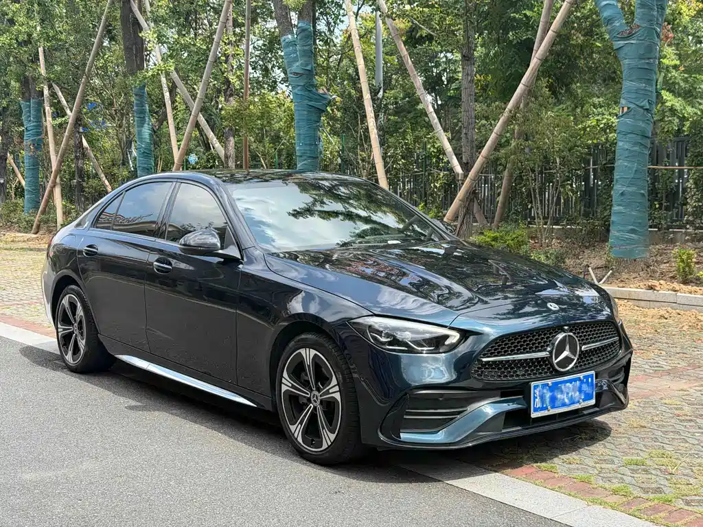 Mercedes-Benz C-Class — фото 11