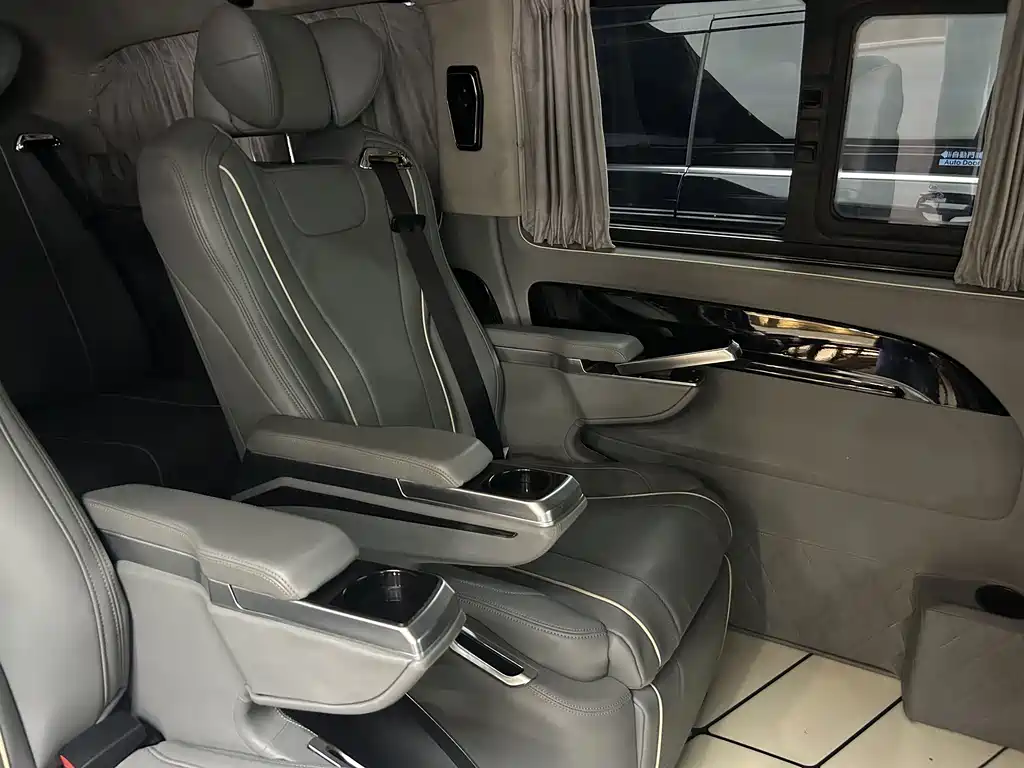 Mercedes-Benz Vito — фото 16