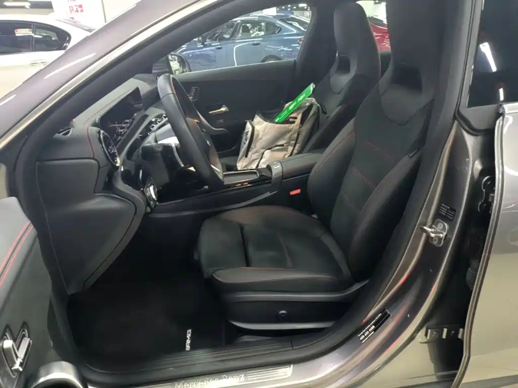 Mercedes-Benz CLA (Import) — фото 15
