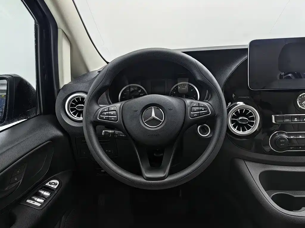 Mercedes-Benz Vito — фото 11