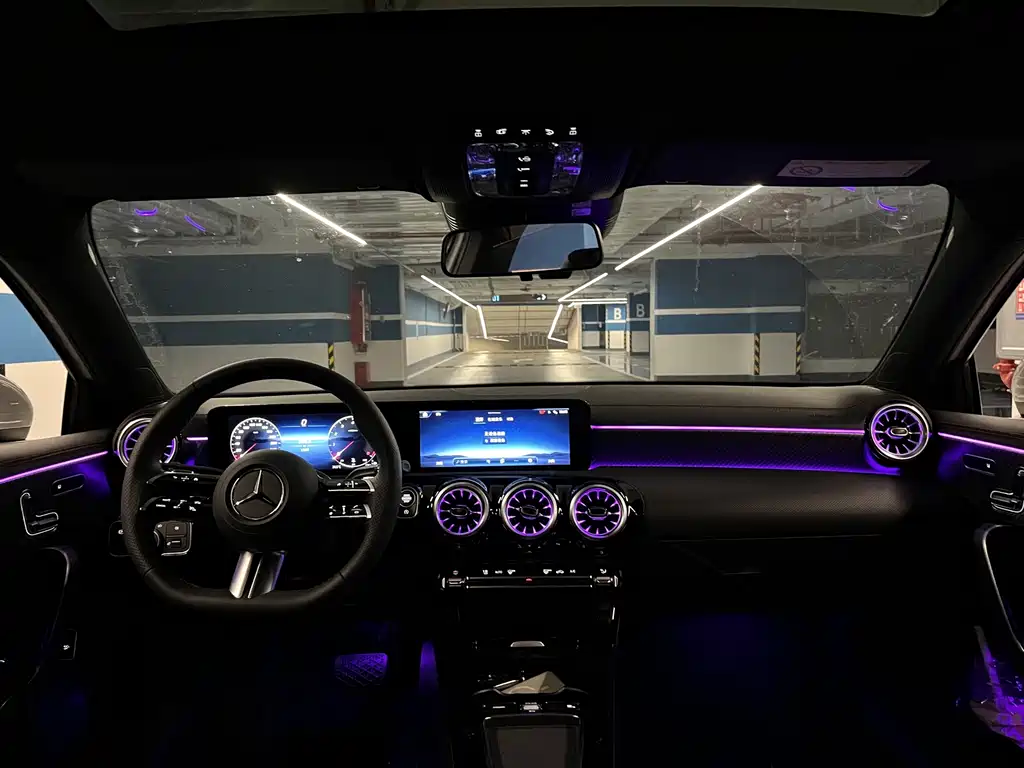Mercedes-Benz A-Class — фото 11