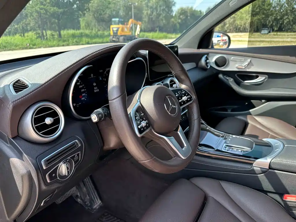 Mercedes-Benz GLC — фото 15