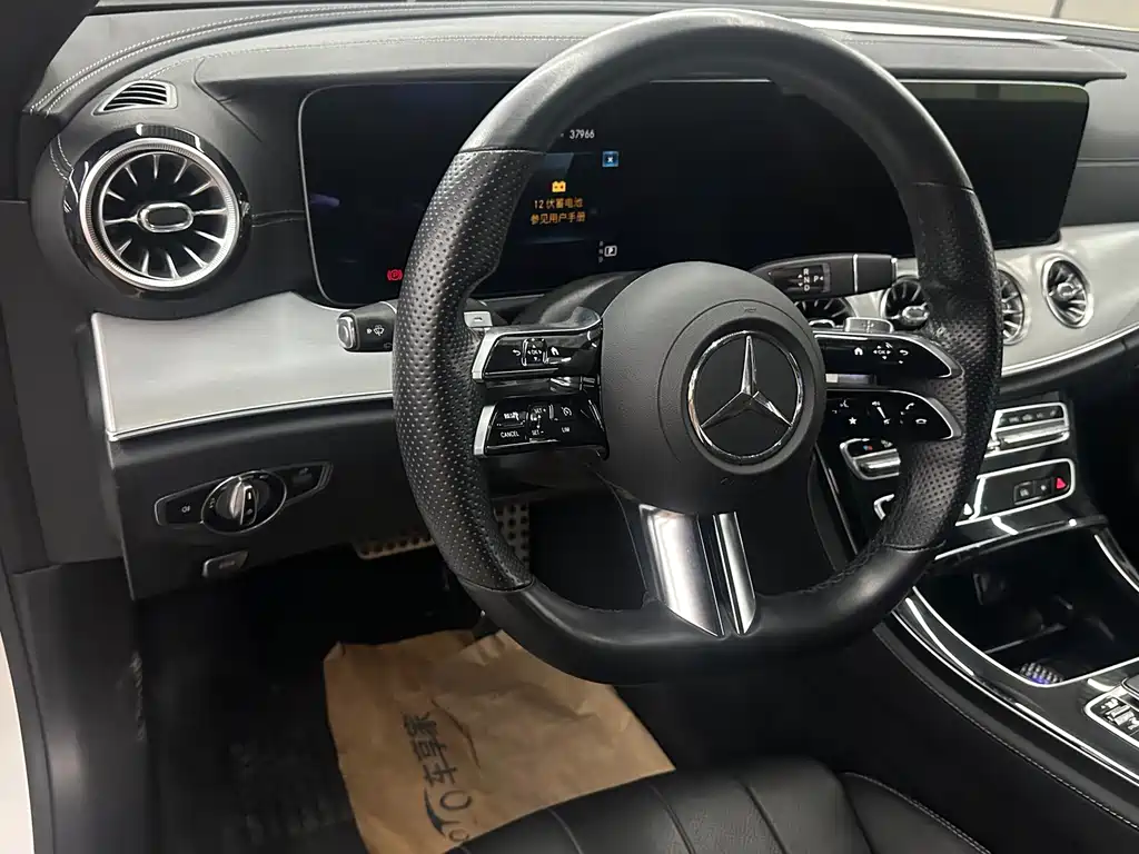 Mercedes-Benz E-Class (Import) — фото 6