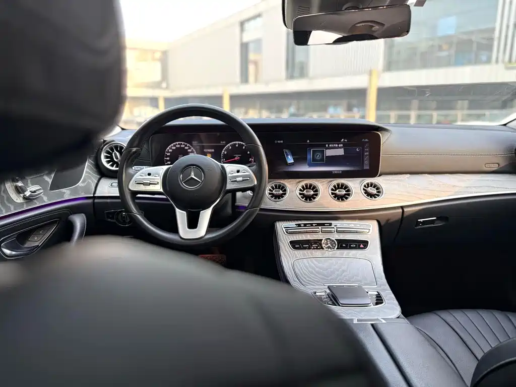 Mercedes-Benz CLS — фото 3