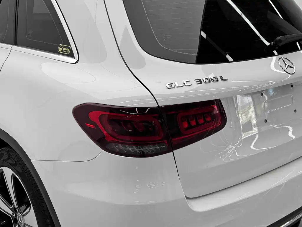 Mercedes-Benz GLC — фото 18