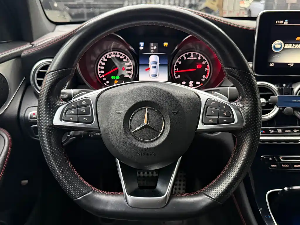 Mercedes-Benz GLC Coupe AMG — фото 8