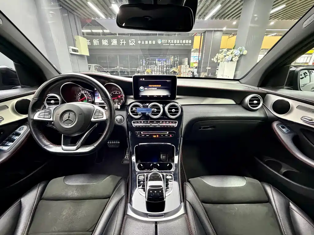 Mercedes-Benz GLC Coupe AMG — фото 10