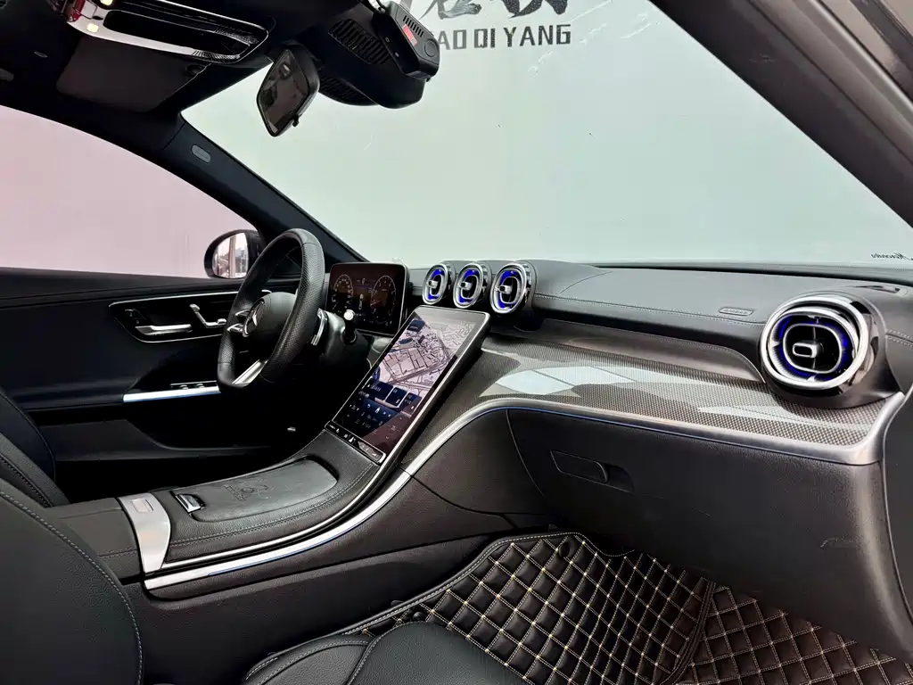 Mercedes-Benz C-Class — фото 14