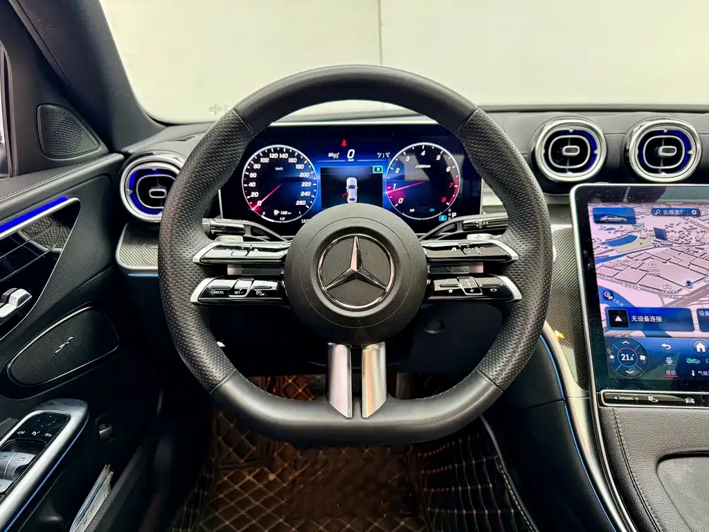 Mercedes-Benz C-Class — фото 16
