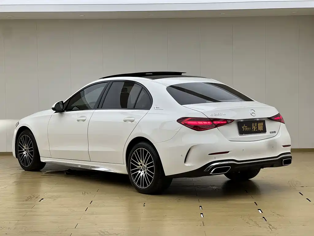 Mercedes-Benz C-Class — фото 19