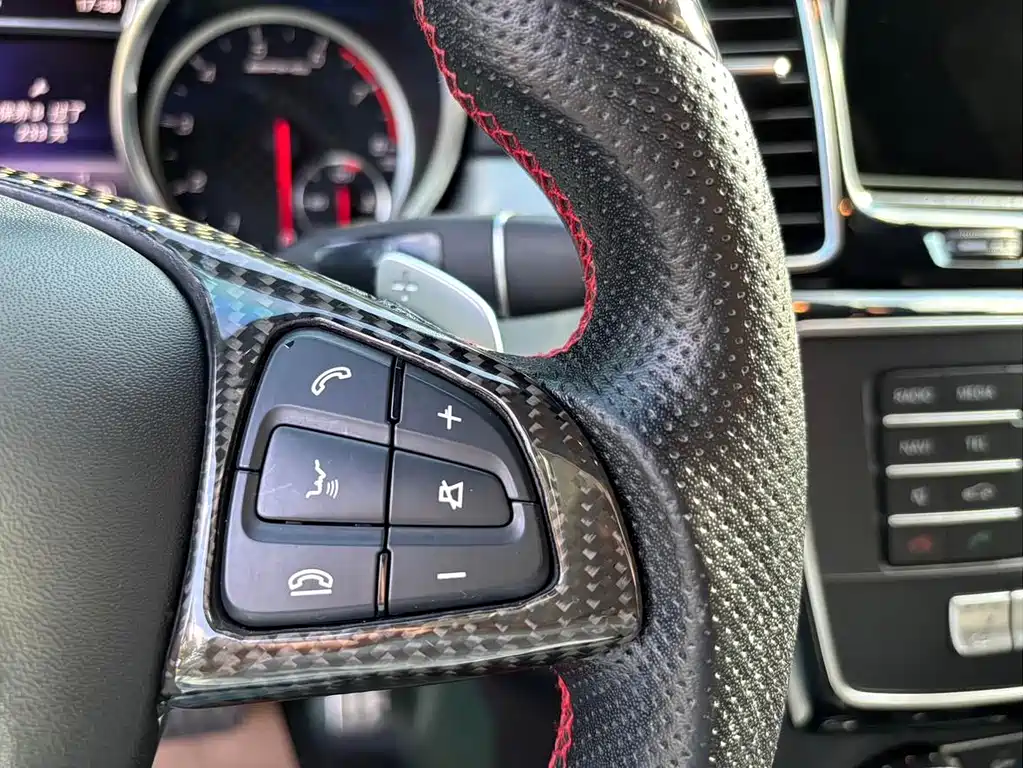 Mercedes-Benz GLE AMG — фото 14