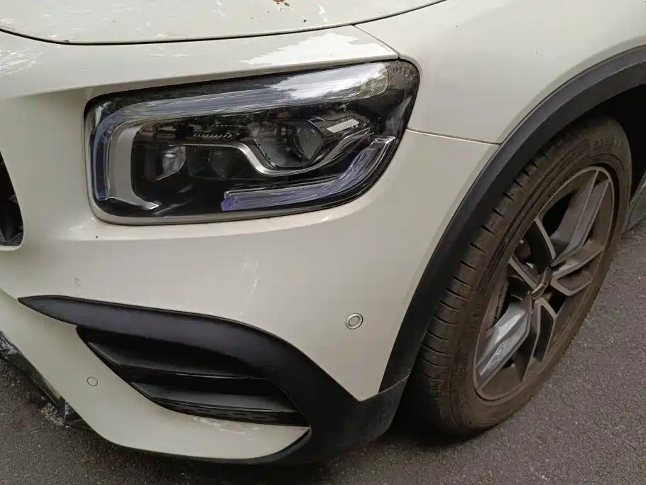 Mercedes-Benz GLB AMG — фото 5