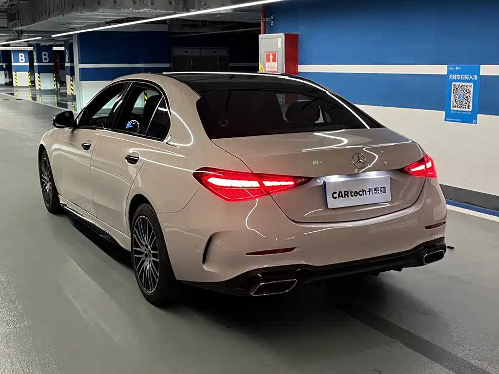 Mercedes-Benz C-Class — фото 17