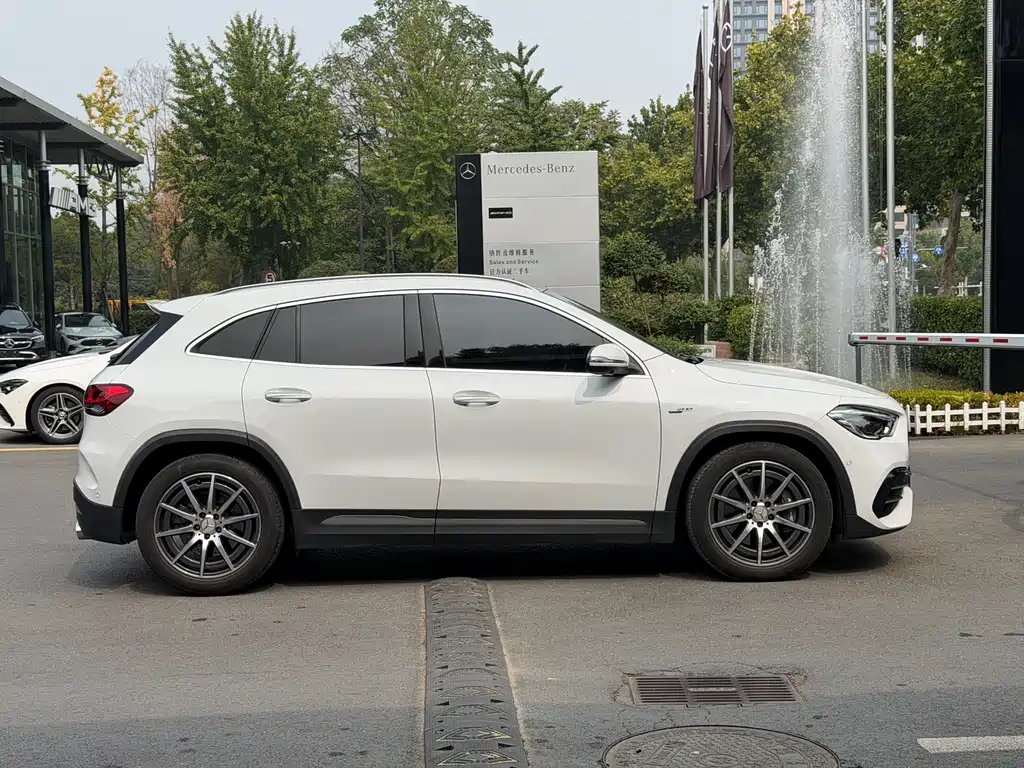 Mercedes-Benz GLA AMG — фото 14