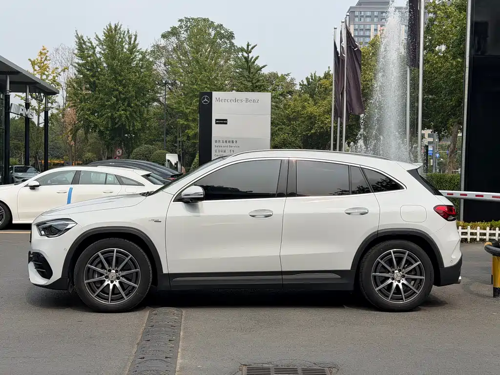 Mercedes-Benz GLA AMG — фото 3