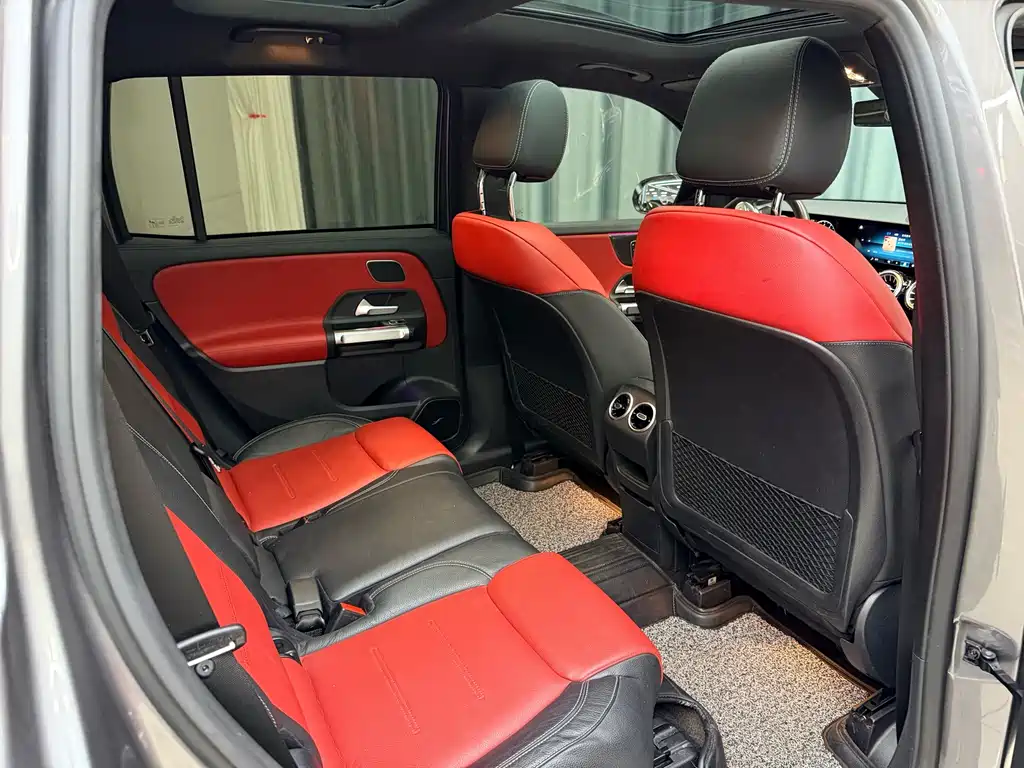 Mercedes-Benz GLB AMG — фото 26