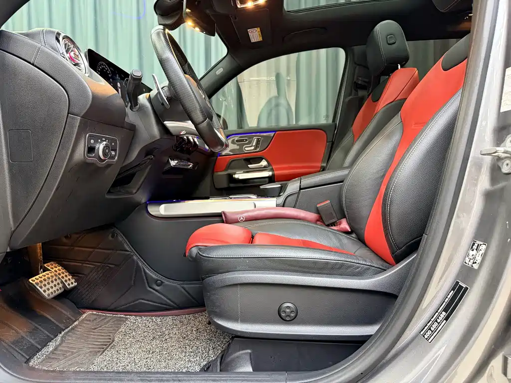 Mercedes-Benz GLB AMG — фото 7