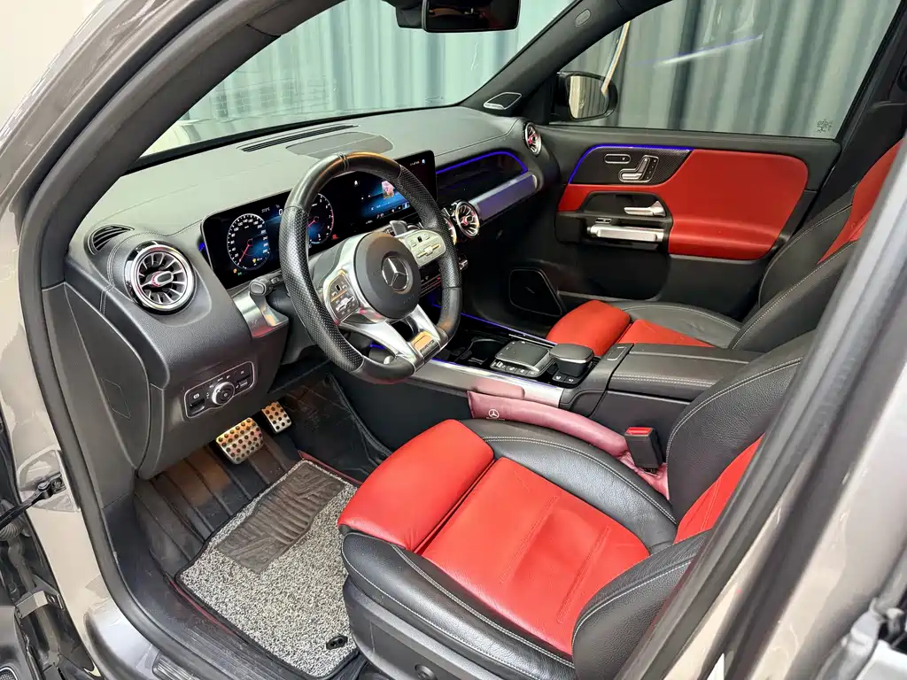 Mercedes-Benz GLB AMG — фото 8