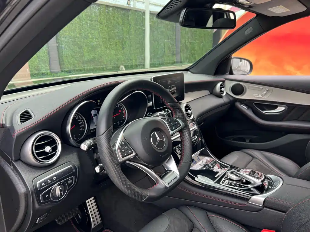 Mercedes-Benz GLC AMG — фото 9
