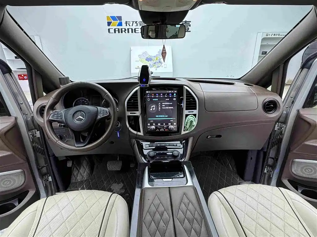 Mercedes-Benz Vito — фото 10