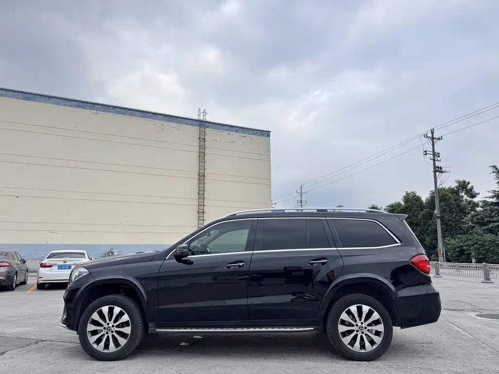 Mercedes-Benz GLS — фото 4