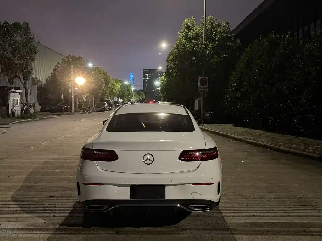 Mercedes-Benz E-Class (Import) — фото 19