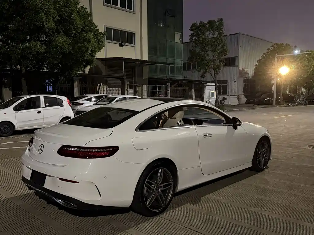 Mercedes-Benz E-Class (Import) — фото 20