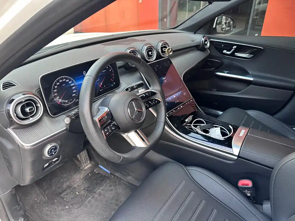 Mercedes-Benz C-Class — фото 18